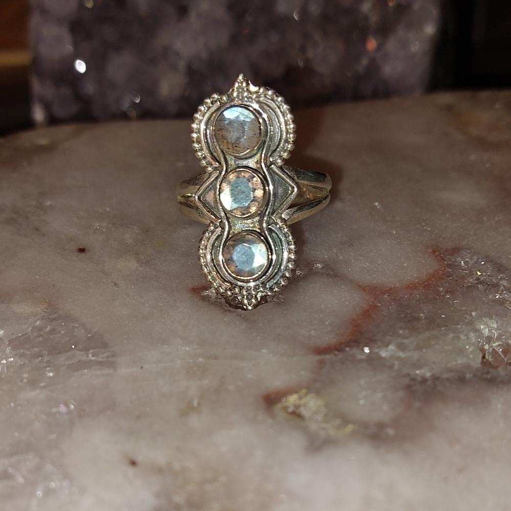 3 Stone Vintage Style Labradorite Silver Ring